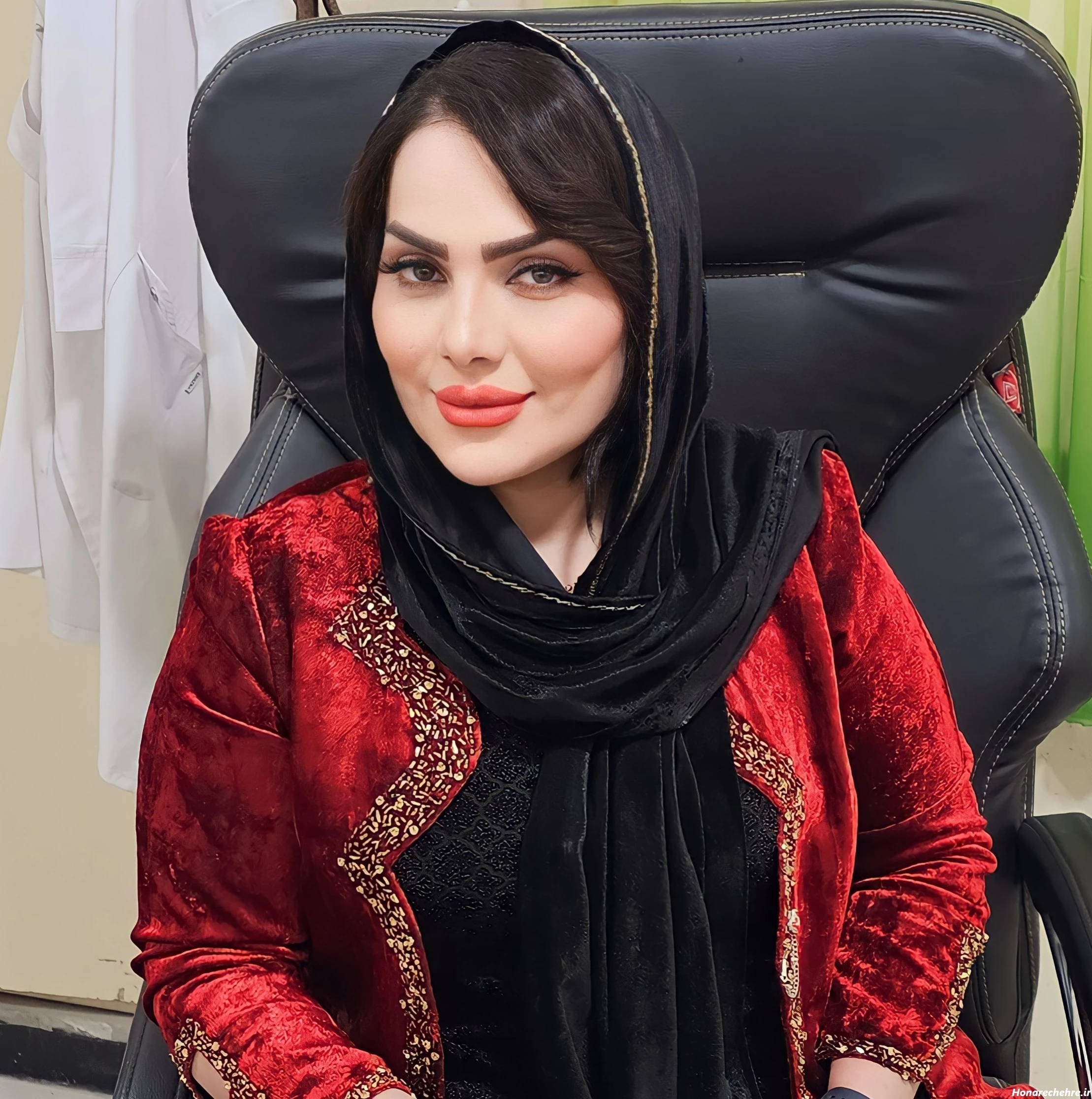 مهسا فراهانی